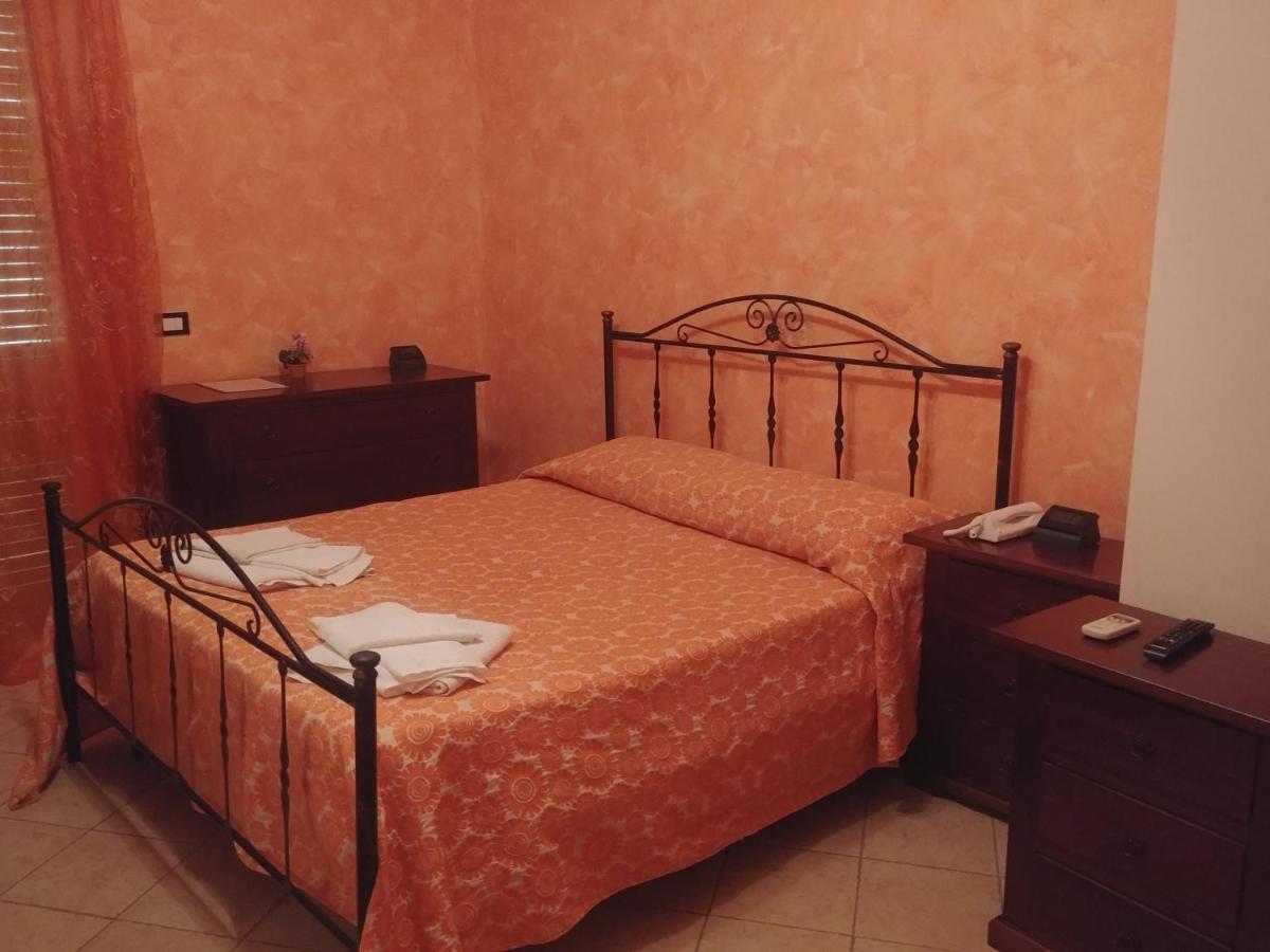 Paradise House Bed & Breakfast Calatabiano Exterior photo